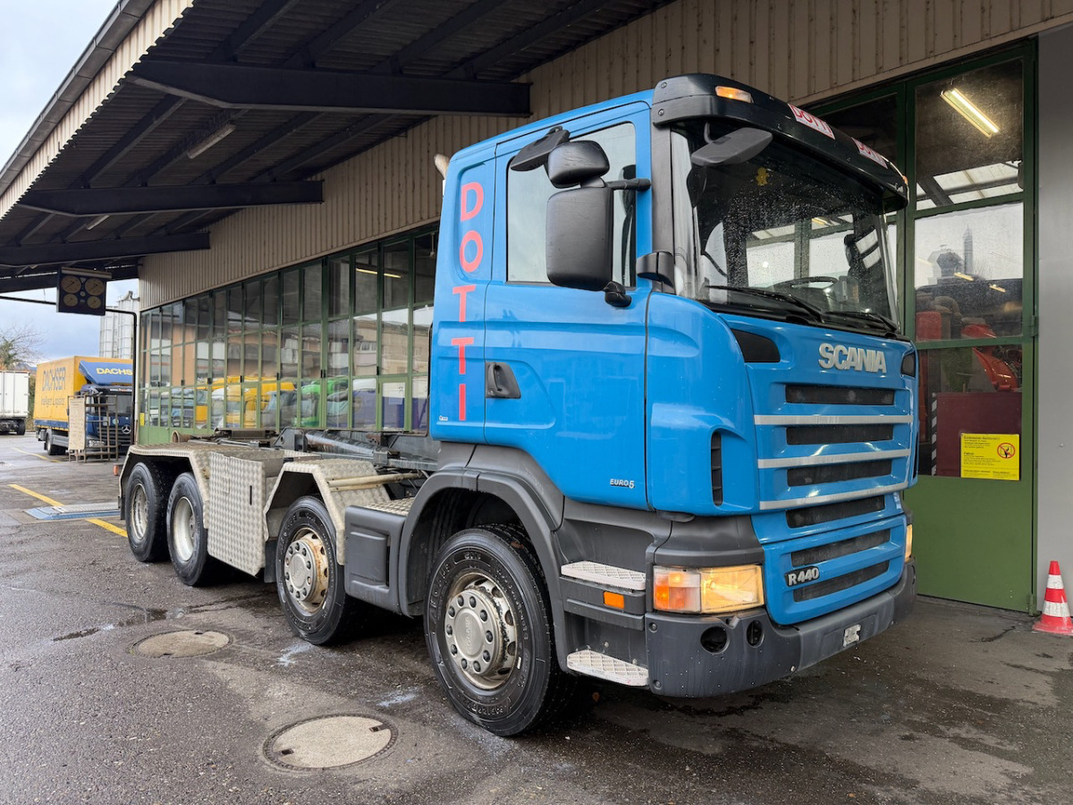 SCANIA R440 CB 8x4 - Camion ampliroll: photos 1 SCANIA R440 CB 8x4 - Camion ampliroll: photos 1