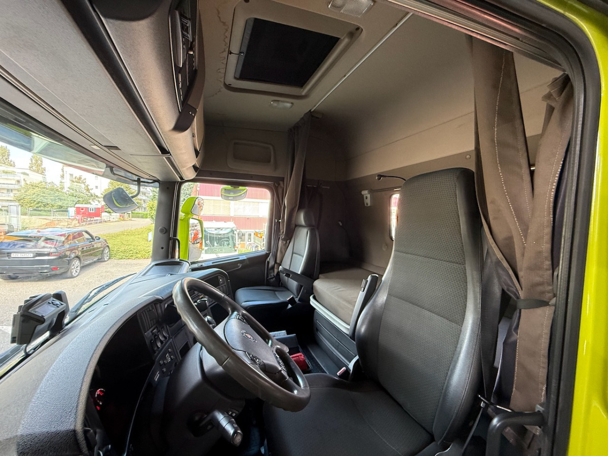 SCANIA R490     8x4 - Camion ampliroll: photos 3 SCANIA R490     8x4 - Camion ampliroll: photos 3