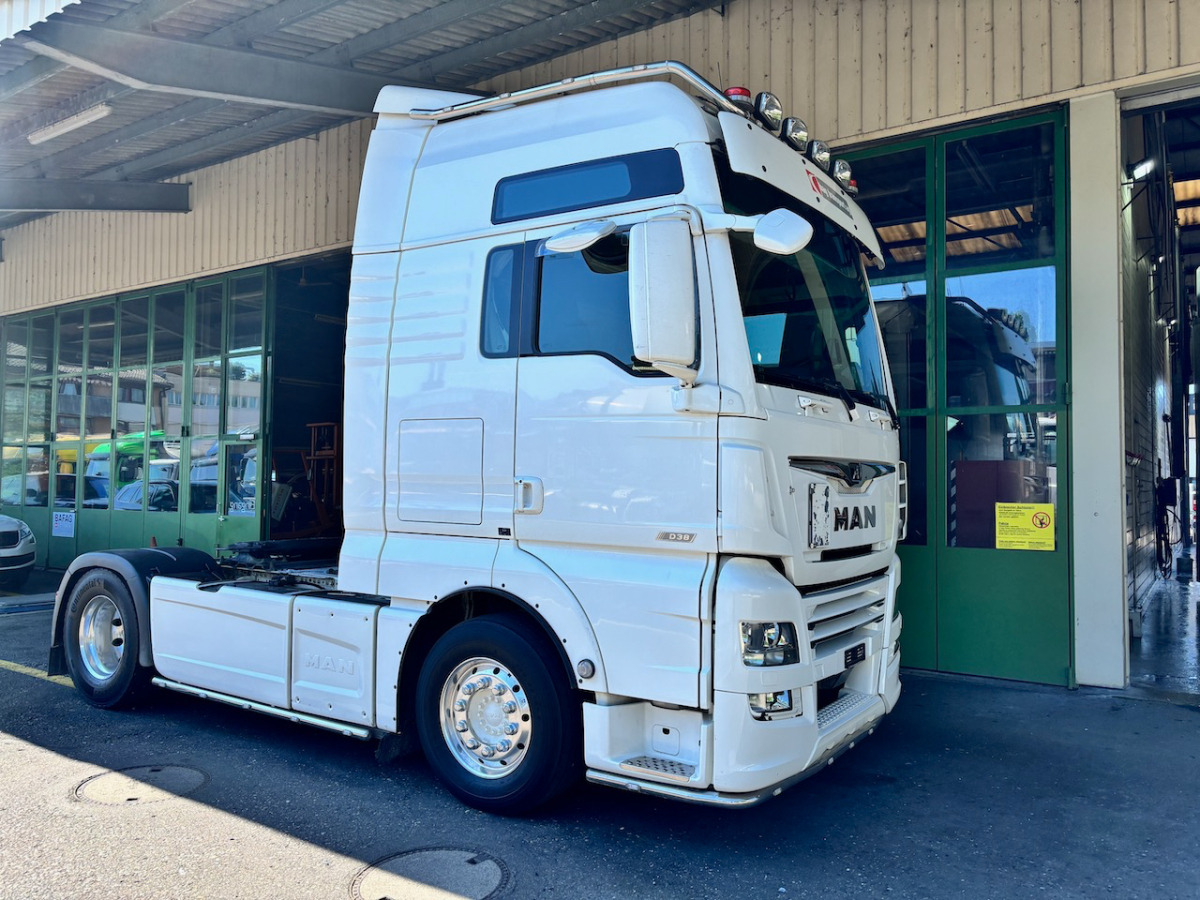 MAN TGX 18.640 - Tracteur routier: photos 1 MAN TGX 18.640 - Tracteur routier: photos 1