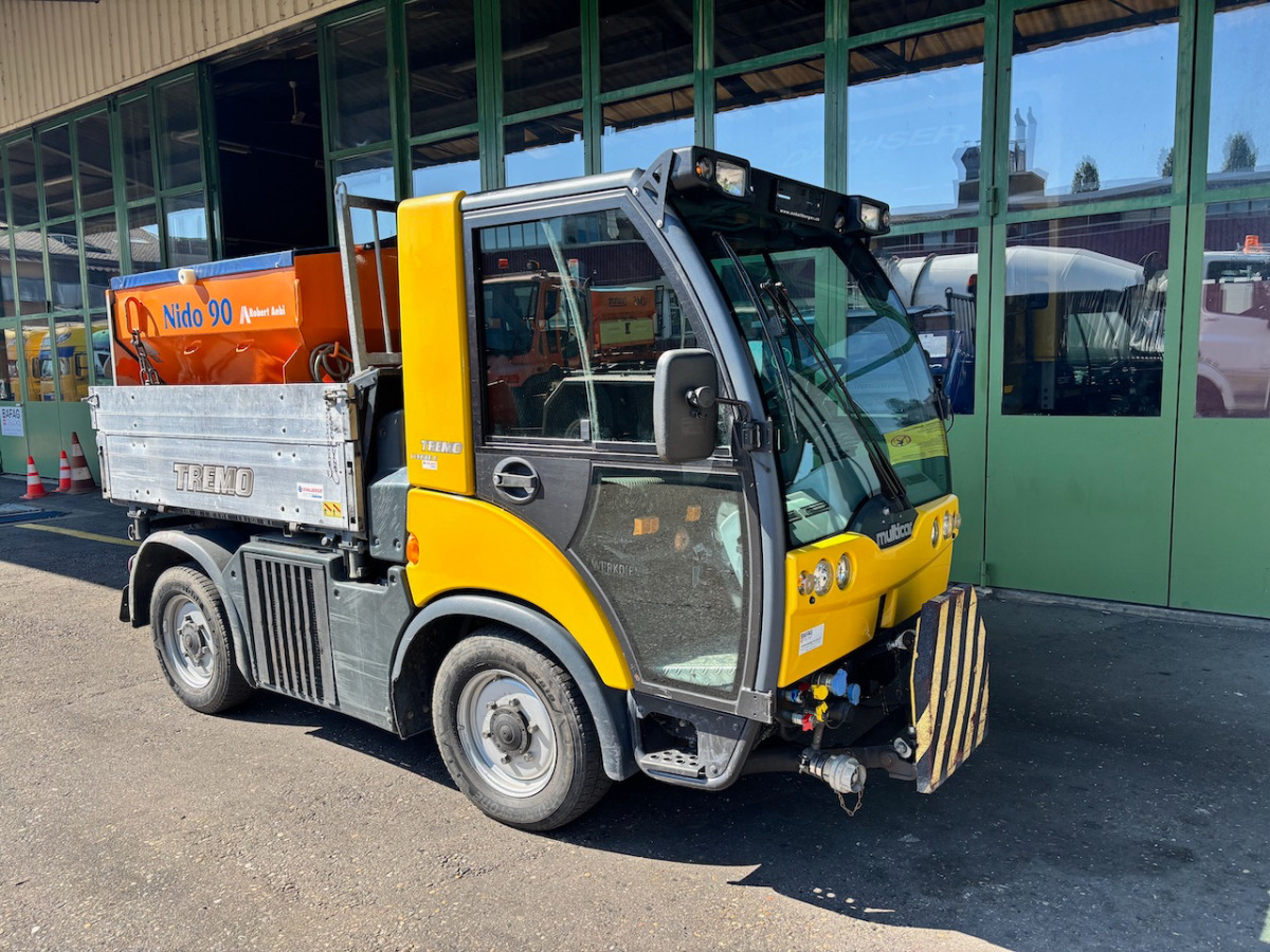 MULTICAR Tremo X56 - Véhicule de voirie/ Spécial: photos 3 MULTICAR Tremo X56 - Véhicule de voirie/ Spécial: photos 3