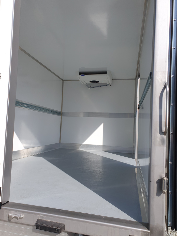 Renault Master Kühlkoffer O°/+20°C 230V Standkühlung - Utilitaire frigorifique: photos 4 Renault Master Kühlkoffer O°/+20°C 230V Standkühlung - Utilitaire frigorifique: photos 4