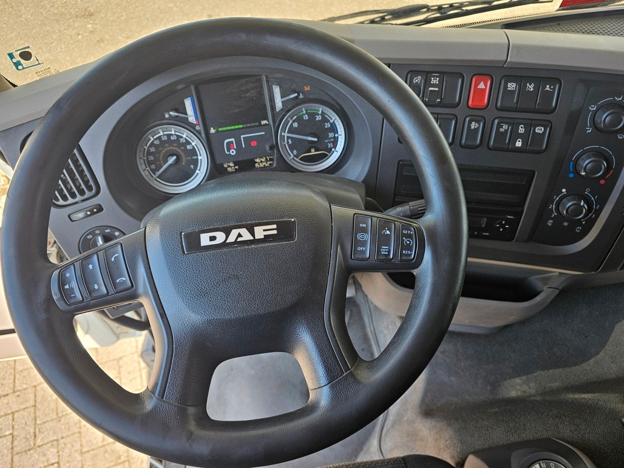 DAF LF 220 Euro Absetzkipper - Camion benne: photos 5 DAF LF 220 Euro Absetzkipper - Camion benne: photos 5