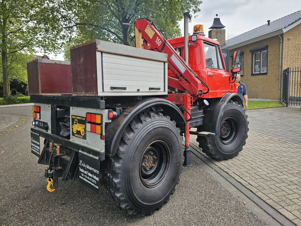 Unimog 406/U9000 4x4 - Camion grue: photos 2 Unimog 406/U9000 4x4 - Camion grue: photos 2