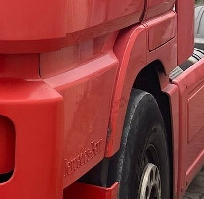 DOOR EXTENSION OUTSIDE-INSIDE LEFT AND RIGHT ACTROS MP3 MEGASPACE - Carrosserie et extérieur pour Camion: photos 1 DOOR EXTENSION OUTSIDE-INSIDE LEFT AND RIGHT ACTROS MP3 MEGASPACE - Carrosserie et extérieur pour Camion: photos 1