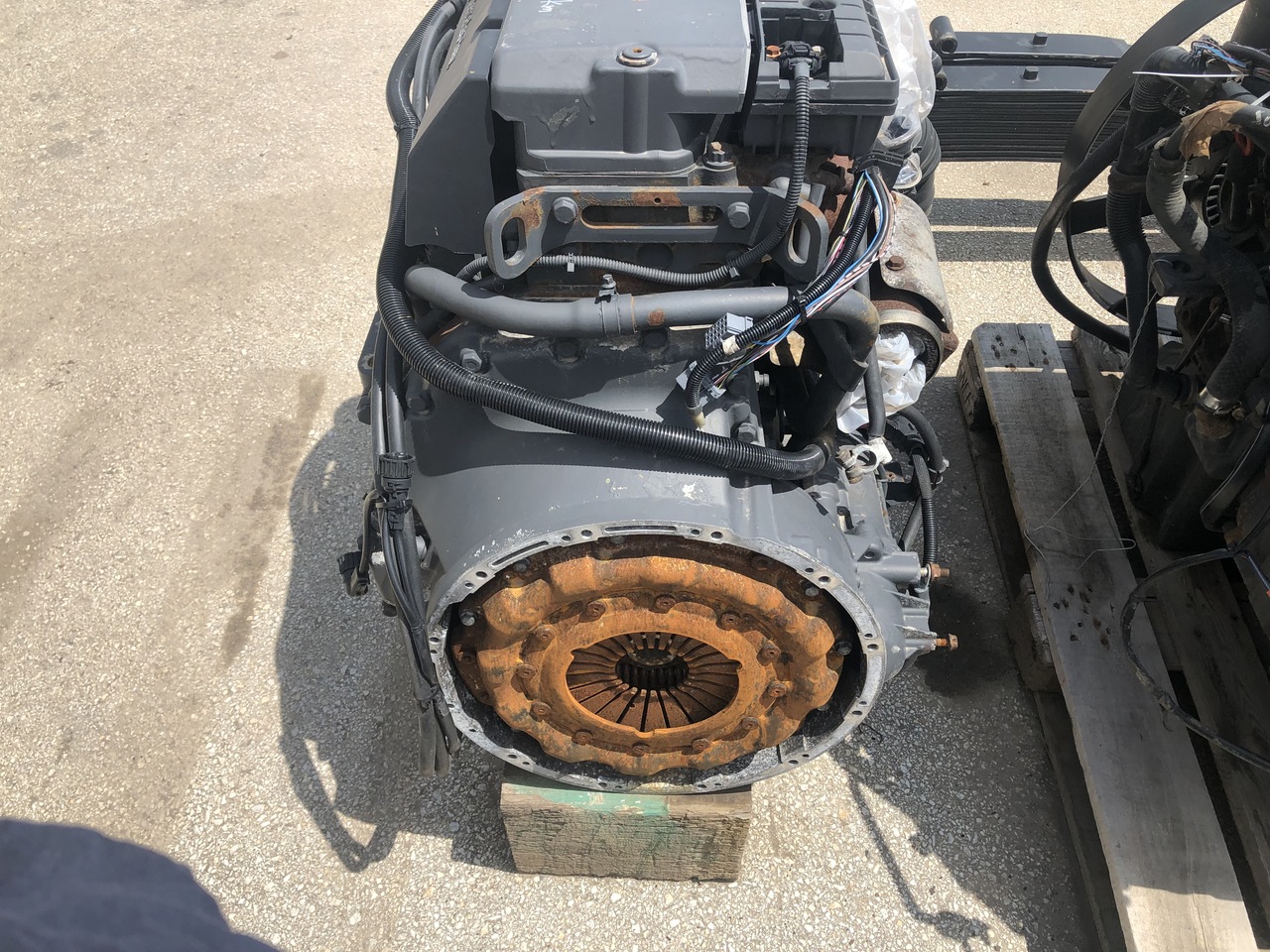 ENGINE MERCEDES ATEGO EURO3 OM904LA - Moteur: photos 3 ENGINE MERCEDES ATEGO EURO3 OM904LA - Moteur: photos 3