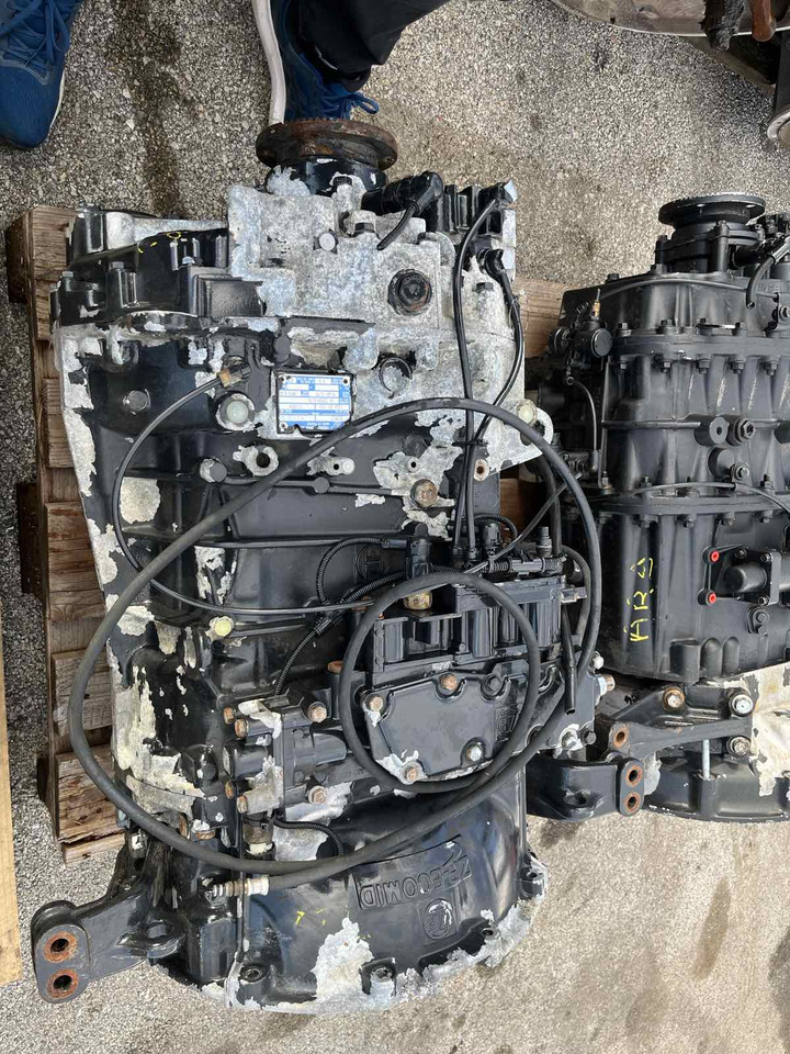 Boîte de vitesse et pièces pour Camion S5-42,9S1310,FSO-8309A MAN: photos 10