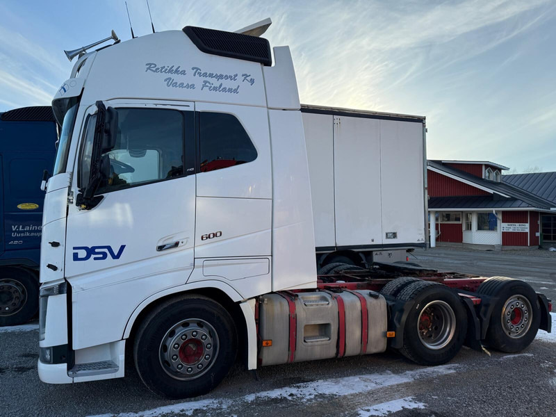 Volvo FH16 600 - Tracteur routier: photos 3 Volvo FH16 600 - Tracteur routier: photos 3
