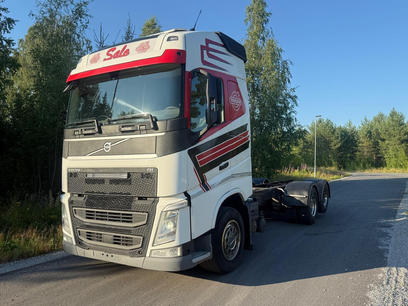 Volvo FH460 Globe 2016 - Châssis cabine: photos 1 Volvo FH460 Globe 2016 - Châssis cabine: photos 1