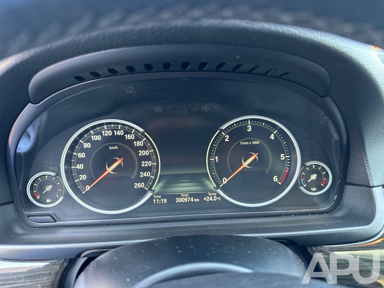 Voiture BMW 535D XDRIVE F11: photos 8