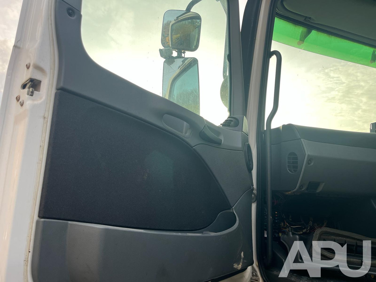 Balayeuse de voirie Mercedes-Benz Actros 2531L: photos 11 Balayeuse de voirie Mercedes-Benz Actros 2531L: photos 11