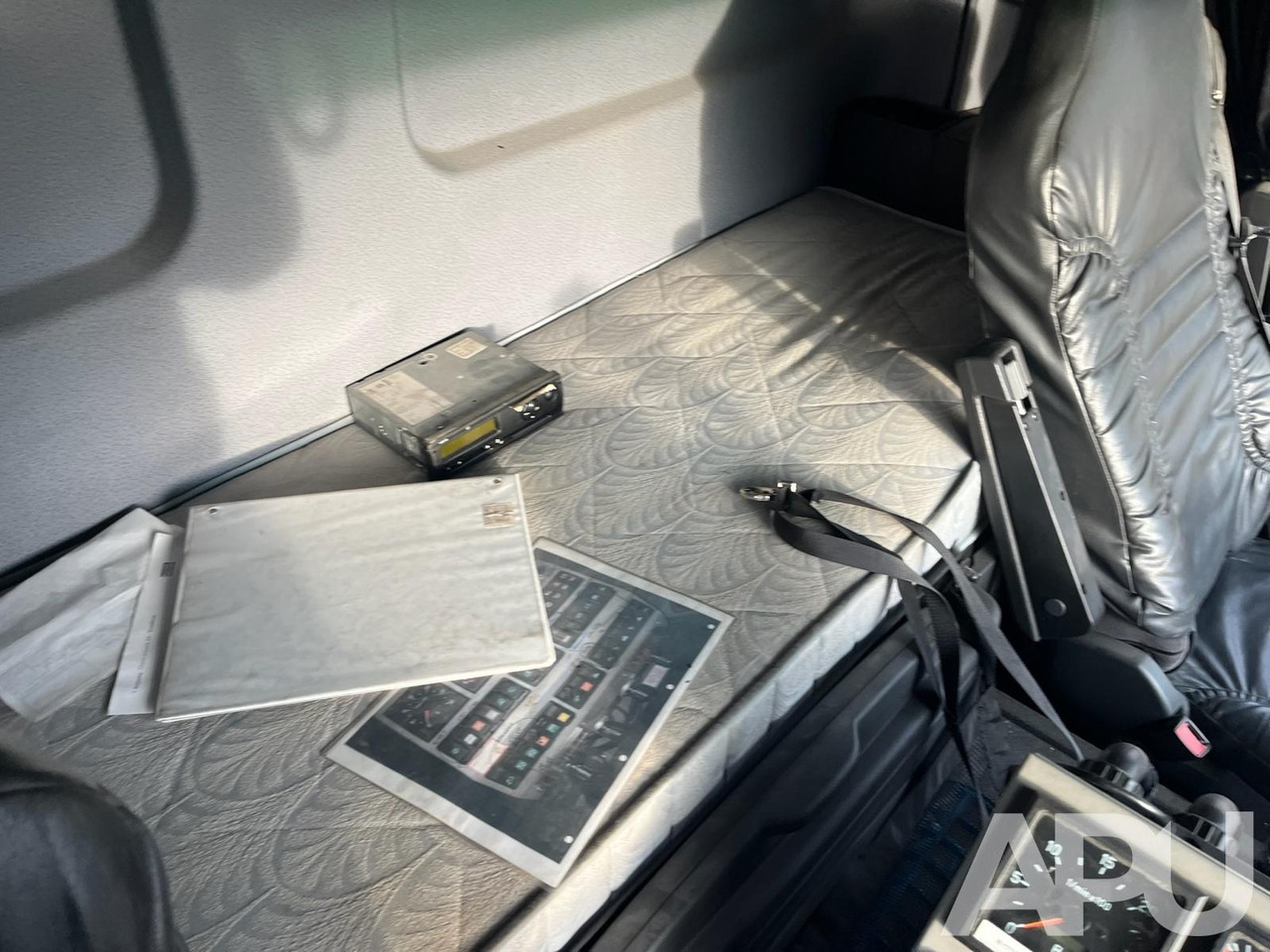 Balayeuse de voirie Mercedes-Benz Actros 2531L: photos 12 Balayeuse de voirie Mercedes-Benz Actros 2531L: photos 12