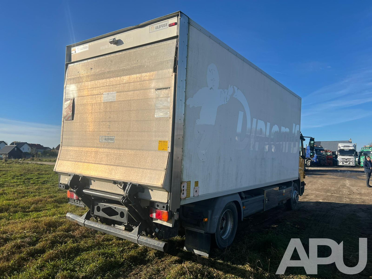 Mercedes-Benz Atego 1324 - Camion fourgon: photos 3 Mercedes-Benz Atego 1324 - Camion fourgon: photos 3