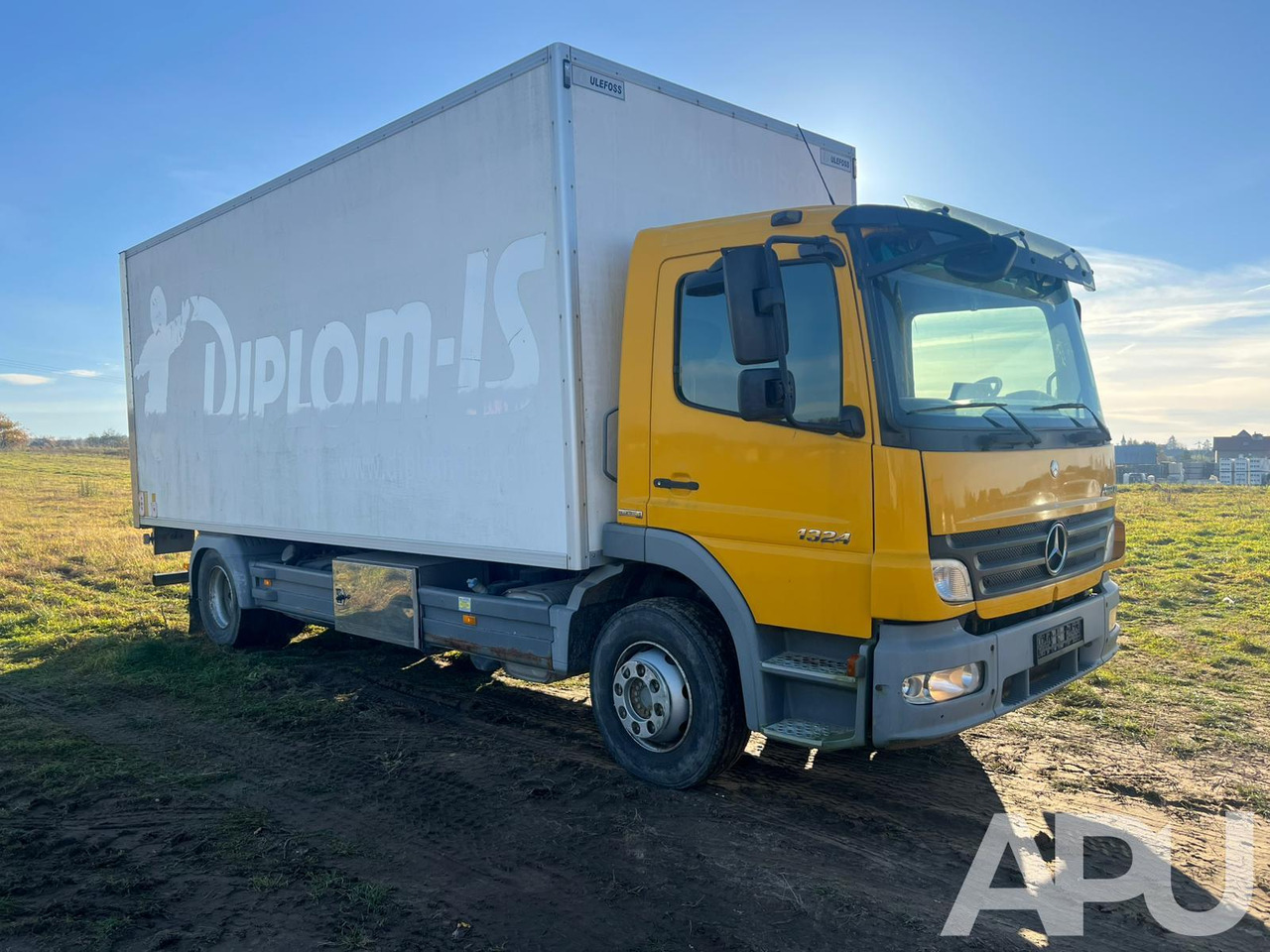 Mercedes-Benz Atego 1324 - Camion fourgon: photos 1 Mercedes-Benz Atego 1324 - Camion fourgon: photos 1