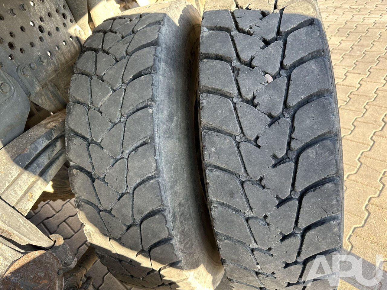 Wywrotka Mercedes-Benz AROCS 4142 8×6 - Camion benne: photos 2 Wywrotka Mercedes-Benz AROCS 4142 8×6 - Camion benne: photos 2