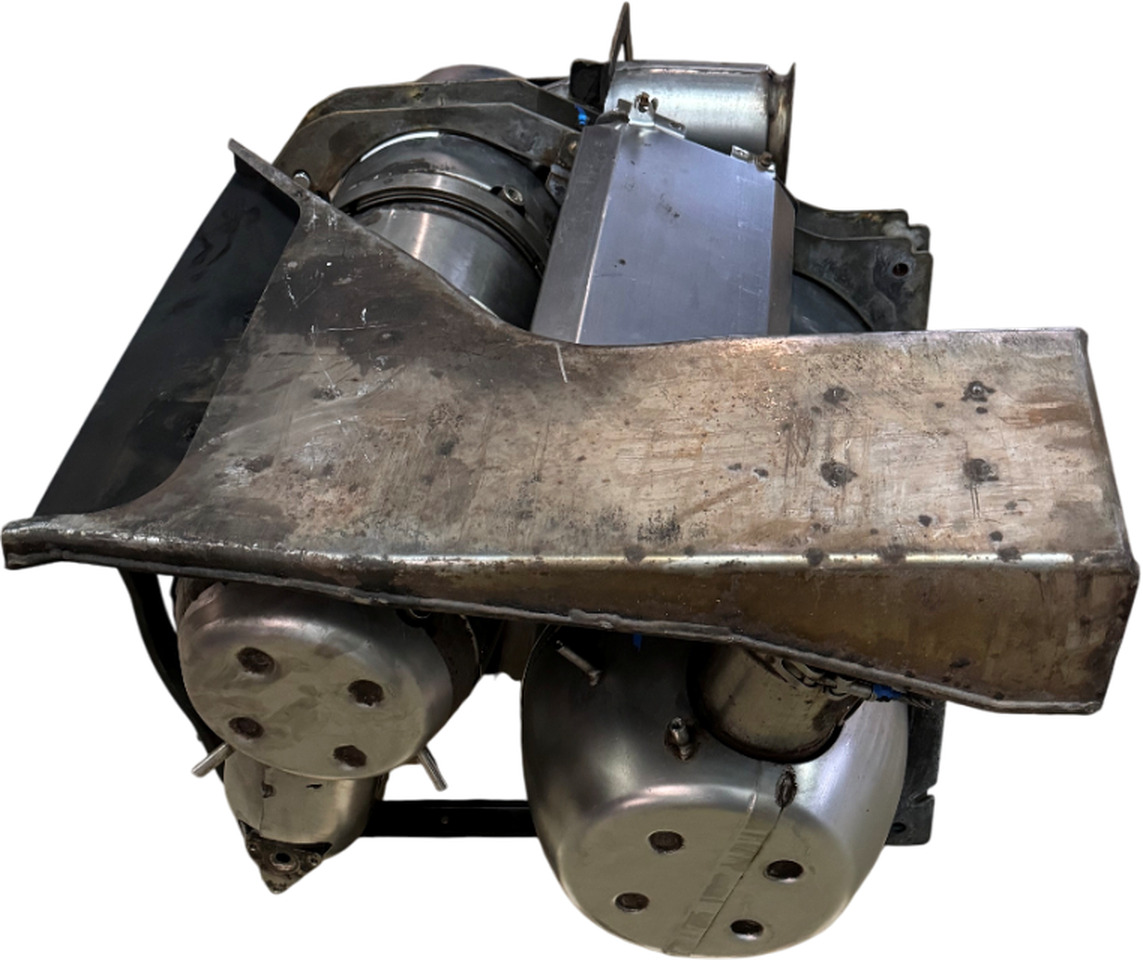 DAF LF EURO 6 KATALYSATOR COMPLEET GEREVISEERD + STATIEGELD 1714742REC - Catalyseur pour Camion: photos 5 DAF LF EURO 6 KATALYSATOR COMPLEET GEREVISEERD + STATIEGELD 1714742REC - Catalyseur pour Camion: photos 5