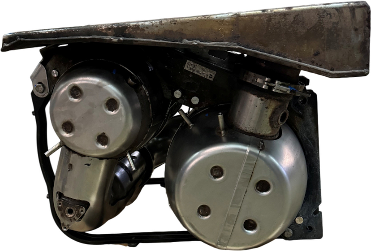 DAF LF EURO 6 KATALYSATOR COMPLEET GEREVISEERD + STATIEGELD 1714742REC - Catalyseur pour Camion: photos 4 DAF LF EURO 6 KATALYSATOR COMPLEET GEREVISEERD + STATIEGELD 1714742REC - Catalyseur pour Camion: photos 4