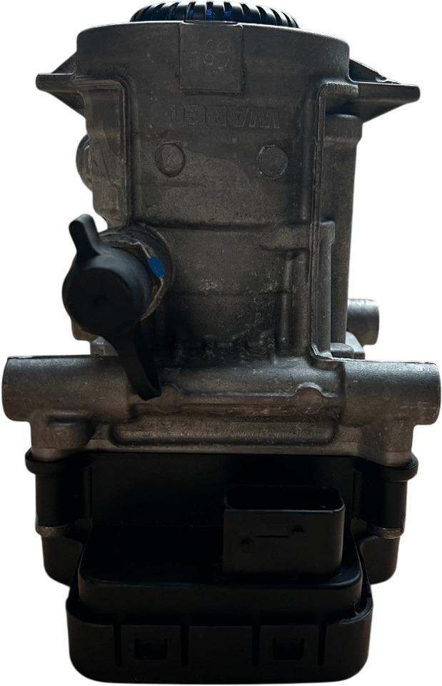 DAF XG ELECTRO PNEUPNEUMATIC HANDBRAKE TRACTOR USED FROM TEST TRUCK + DEPOSIT 4804003000U - Valve de frein pour Camion: photos 3 DAF XG ELECTRO PNEUPNEUMATIC HANDBRAKE TRACTOR USED FROM TEST TRUCK + DEPOSIT 4804003000U - Valve de frein pour Camion: photos 3