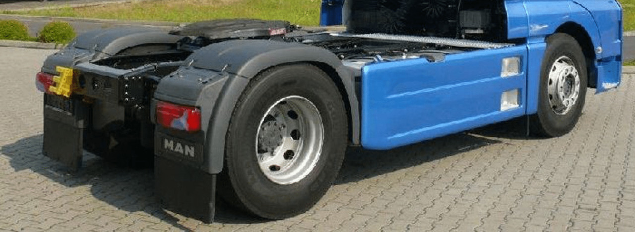 MAN TGA TGX ZIJSKIRT SET WB 3600MM EURO 3-5 PRIMER 000078 - Carrosserie et extérieur pour Camion: photos 3 MAN TGA TGX ZIJSKIRT SET WB 3600MM EURO 3-5 PRIMER 000078 - Carrosserie et extérieur pour Camion: photos 3