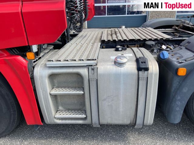 MAN TGX 26.470 6x2/2 BL SA "Retarder / 700 l Tank" - Tracteur routier: photos 5 MAN TGX 26.470 6x2/2 BL SA "Retarder / 700 l Tank" - Tracteur routier: photos 5