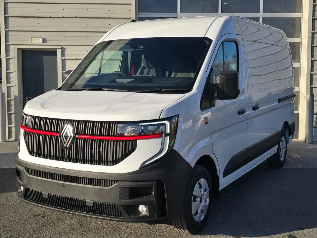 2025 Renault E-Tech Master L2H2 - Fourgon utilitaire: photos 2 2025 Renault E-Tech Master L2H2 - Fourgon utilitaire: photos 2