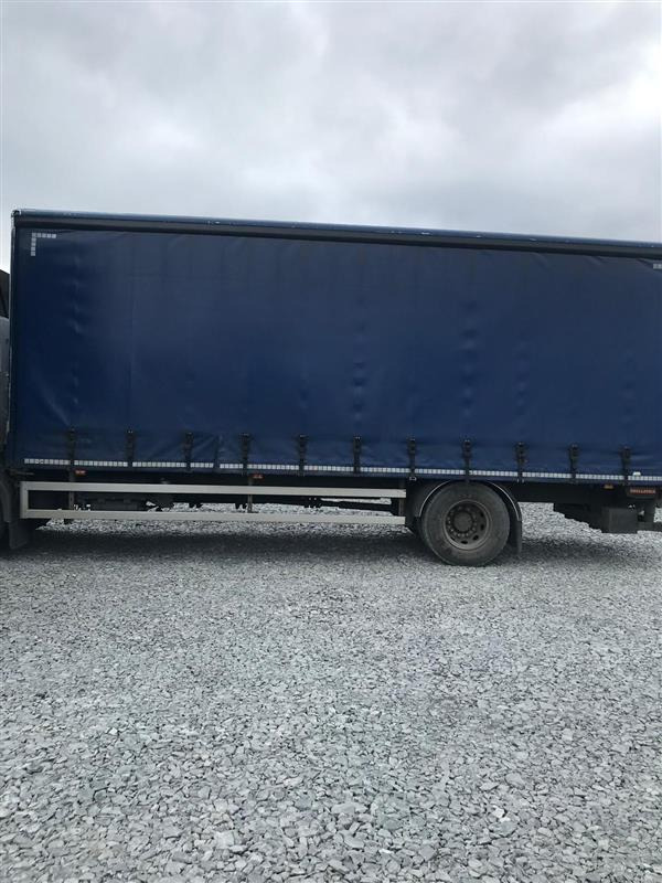 Fitzgeralds RENAULT 2017 D 18 High 4×2 250 Curtainsider - Camion à rideaux coulissants: photos 3 Fitzgeralds RENAULT 2017 D 18 High 4×2 250 Curtainsider - Camion à rideaux coulissants: photos 3