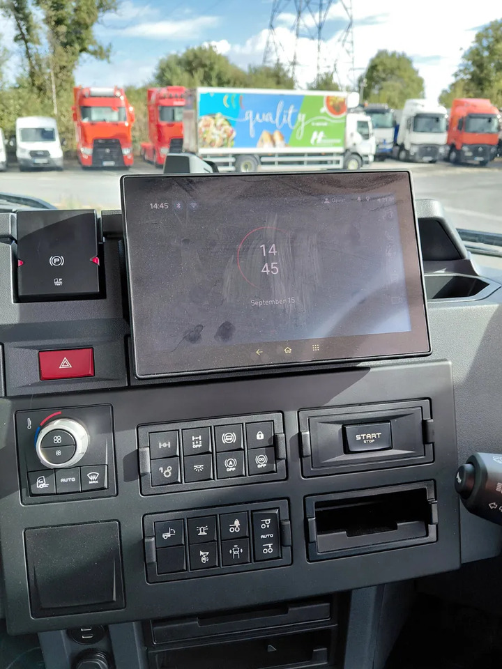 NEW Renault T380 Refrigerated Rigid - Camion frigorifique: photos 5 NEW Renault T380 Refrigerated Rigid - Camion frigorifique: photos 5