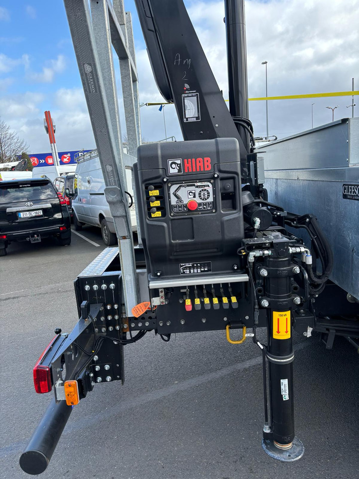 Renault Trucks D 14 Flatbed drop side poling truck - Camion plateau, Camion grue: photos 5 Renault Trucks D 14 Flatbed drop side poling truck - Camion plateau, Camion grue: photos 5