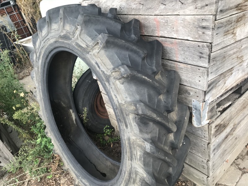 Pirelli 13.6R38 losse band - Pneu pour Machine agricole: photos 3 Pirelli 13.6R38 losse band - Pneu pour Machine agricole: photos 3