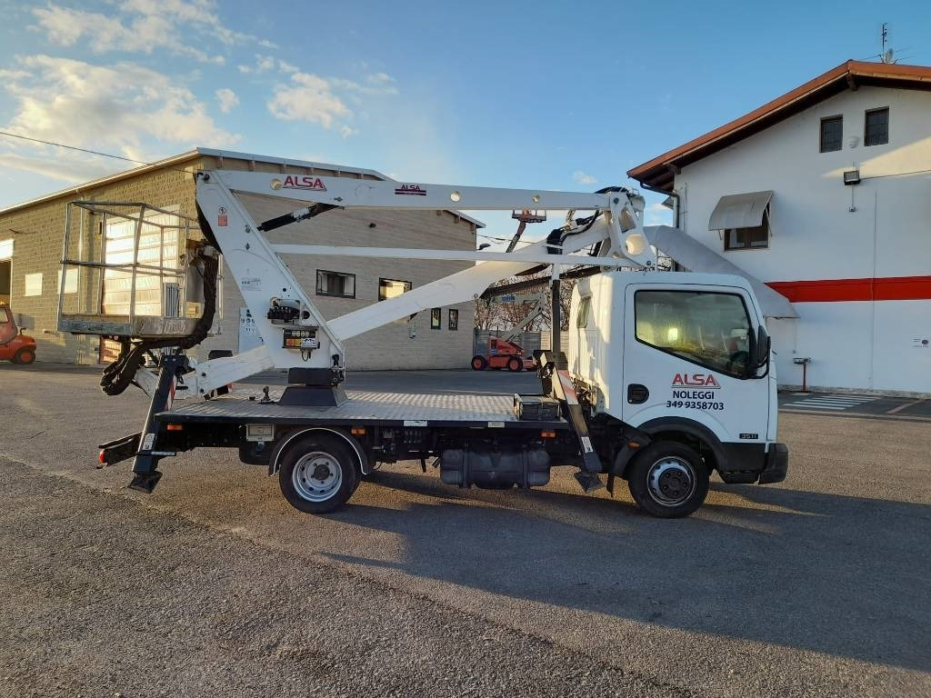 Oil & Steel 189 - Camion avec nacelle: photos 5 Oil & Steel 189 - Camion avec nacelle: photos 5