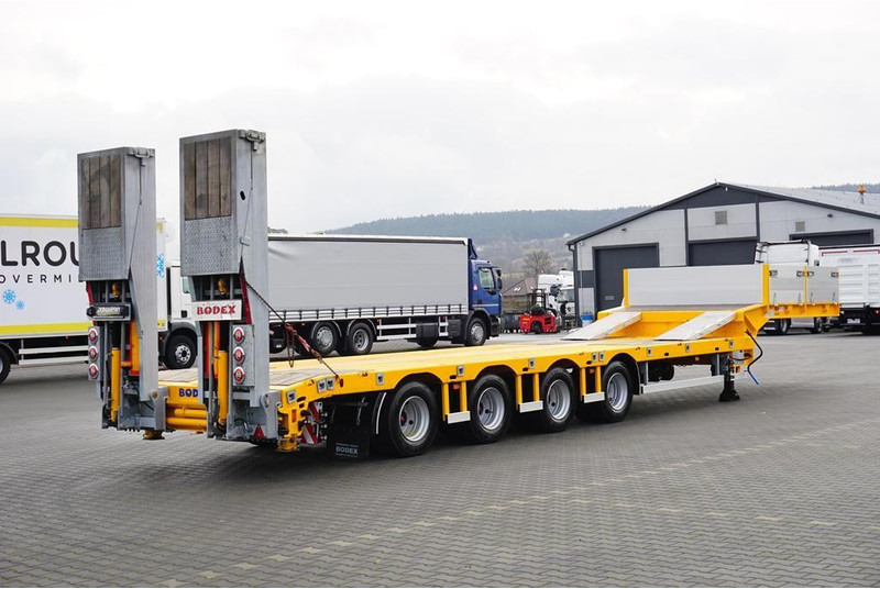 Bodex / NISKOPODWOZIOWA / 4 OSIE / NAJAZDY / 2 X OŚ SKRĘTNA / DMC 65 0 - Semi-remorque surbaissé: photos 5 Bodex / NISKOPODWOZIOWA / 4 OSIE / NAJAZDY / 2 X OŚ SKRĘTNA / DMC 65 0 - Semi-remorque surbaissé: photos 5