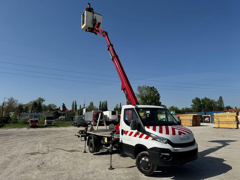 Iveco 35-140 S Ruthmann 145 TJ - Lifting Basket - Camion, Camion grue: photos 1 Iveco 35-140 S Ruthmann 145 TJ - Lifting Basket - Camion, Camion grue: photos 1