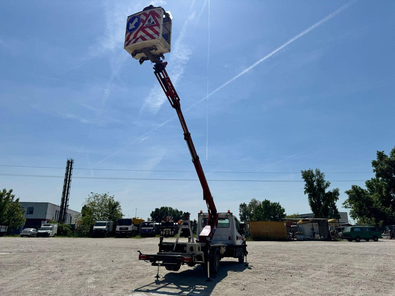 Iveco 35-140 S - Ruthmann 145TJ Lifting Basket - Camion, Camion grue: photos 3 Iveco 35-140 S - Ruthmann 145TJ Lifting Basket - Camion, Camion grue: photos 3