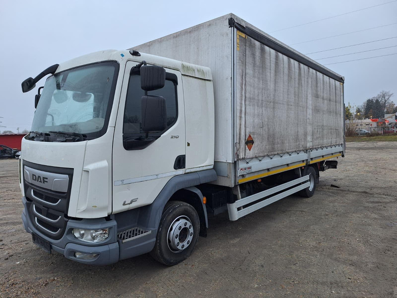 DAF LF 210 - Pritsche + Plane + DHollandia LBW 1000 kg - Camion fourgon: photos 3 DAF LF 210 - Pritsche + Plane + DHollandia LBW 1000 kg - Camion fourgon: photos 3