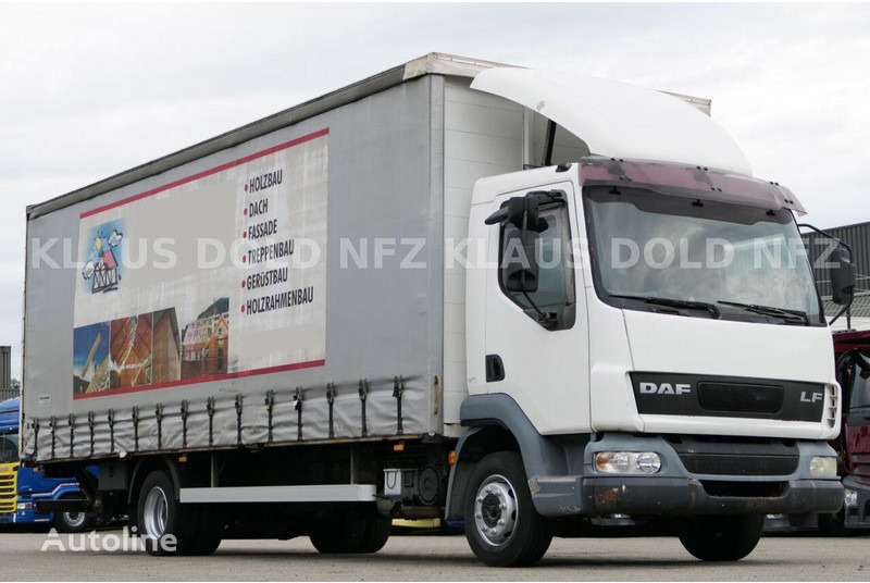 DAF LF 45.220 P+P + Tail lift - Camion à rideaux coulissants: photos 2 DAF LF 45.220 P+P + Tail lift - Camion à rideaux coulissants: photos 2