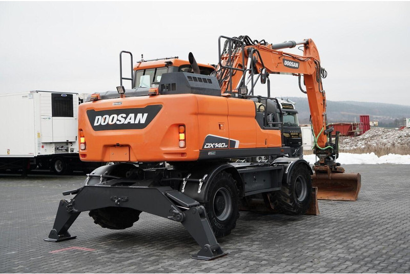 Doosan DX 140W / KOPARKA KOŁOWA / JOYSTICK / POWERTILT OBROTNICA - Pelle sur pneus: photos 5 Doosan DX 140W / KOPARKA KOŁOWA / JOYSTICK / POWERTILT OBROTNICA - Pelle sur pneus: photos 5
