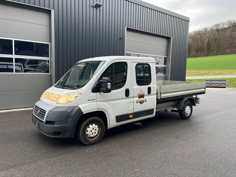 Fiat Ducato 2.3 Doka platós - Utilitaire plateau, Utilitaire double cabine: photos 2 Fiat Ducato 2.3 Doka platós - Utilitaire plateau, Utilitaire double cabine: photos 2