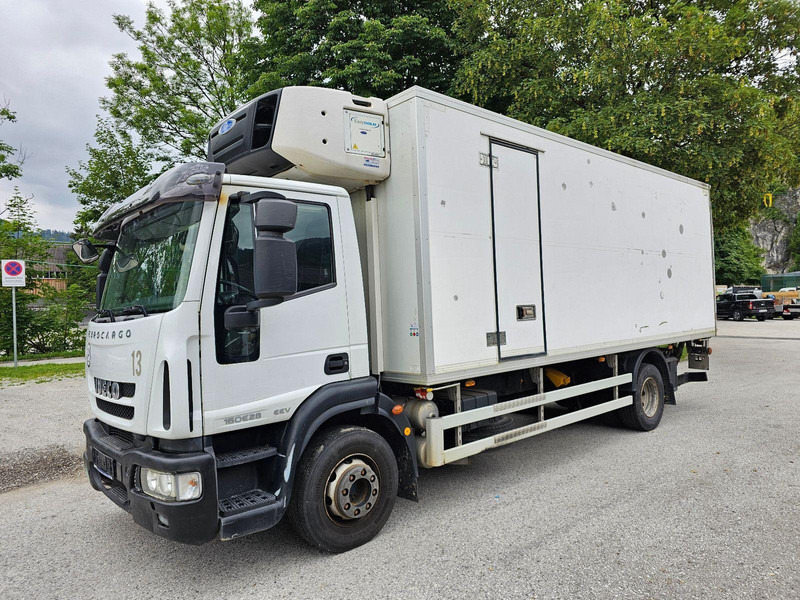 Iveco 160E28 Frigo Carrier Supra 1150MT + Tail lift - Camion frigorifique: photos 3 Iveco 160E28 Frigo Carrier Supra 1150MT + Tail lift - Camion frigorifique: photos 3