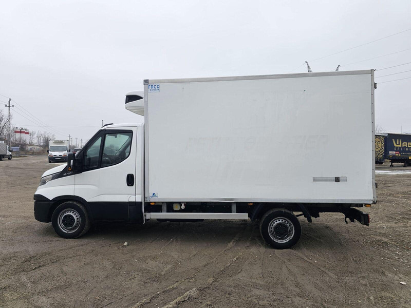 Iveco 35-130 S - Carrier Pulsor 350 frigo - Utilitaire frigorifique: photos 5 Iveco 35-130 S - Carrier Pulsor 350 frigo - Utilitaire frigorifique: photos 5