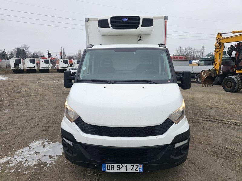 Iveco 35-130 S - Carrier Pulsor 350 frigo - Utilitaire frigorifique: photos 2 Iveco 35-130 S - Carrier Pulsor 350 frigo - Utilitaire frigorifique: photos 2