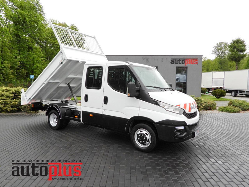 Iveco DAILY 35C13 WYWROTKA PODWÓJNA KABINA DOKA 7 MIEJSC TEMPOMAT BLIŹ - Utilitaire benne, Utilitaire double cabine: photos 1 Iveco DAILY 35C13 WYWROTKA PODWÓJNA KABINA DOKA 7 MIEJSC TEMPOMAT BLIŹ - Utilitaire benne, Utilitaire double cabine: photos 1