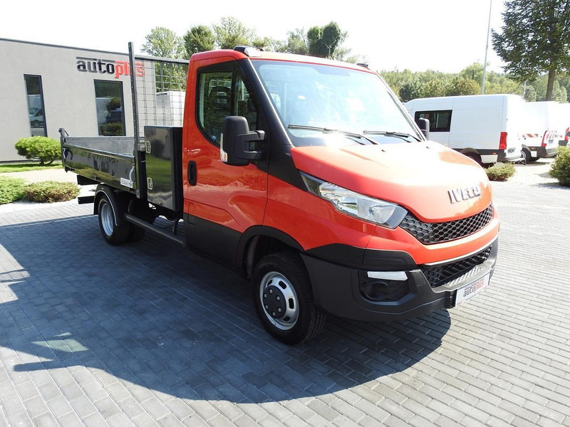 Iveco DAILY 35C13 WYWROTKA TEMPOMAT KLIMATYZACJA BLIŹNIACZE KOŁA 130K - Utilitaire benne: photos 4 Iveco DAILY 35C13 WYWROTKA TEMPOMAT KLIMATYZACJA BLIŹNIACZE KOŁA 130K - Utilitaire benne: photos 4