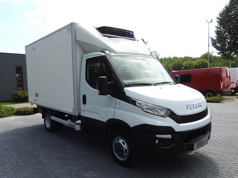 Iveco DAILY 35C15 KONTENER CHŁODNIA -12*C ZASILANIE 230V TEMPOMAT KLIM - Utilitaire frigorifique: photos 4 Iveco DAILY 35C15 KONTENER CHŁODNIA -12*C ZASILANIE 230V TEMPOMAT KLIM - Utilitaire frigorifique: photos 4