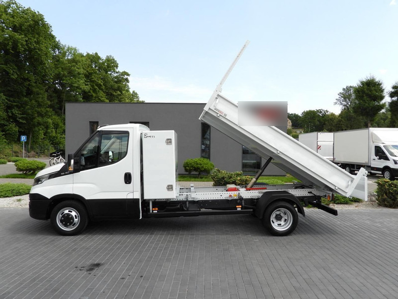 Utilitaire benne Iveco DAILY 35C15 WYWROTKA TEMPOMAT BLIŹNIACZE KOŁA KLIMATYZACJA 150K: photos 8 Utilitaire benne Iveco DAILY 35C15 WYWROTKA TEMPOMAT BLIŹNIACZE KOŁA KLIMATYZACJA 150K: photos 8