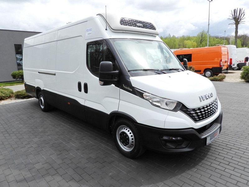 Iveco DAILY 35S14 FURGON CHŁODNIA 0*C ZASILANIE 230V TEMPOMAT AUTOMAT - Utilitaire frigorifique: photos 4 Iveco DAILY 35S14 FURGON CHŁODNIA 0*C ZASILANIE 230V TEMPOMAT AUTOMAT - Utilitaire frigorifique: photos 4