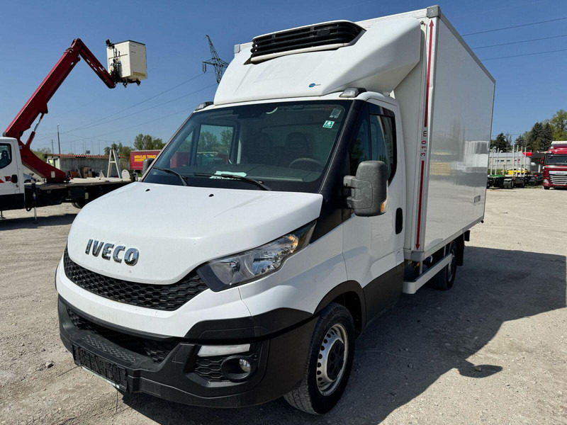 Iveco Daily 35-130 S - CARRIER XARIOS 350 Frigo - Utilitaire frigorifique: photos 3 Iveco Daily 35-130 S - CARRIER XARIOS 350 Frigo - Utilitaire frigorifique: photos 3