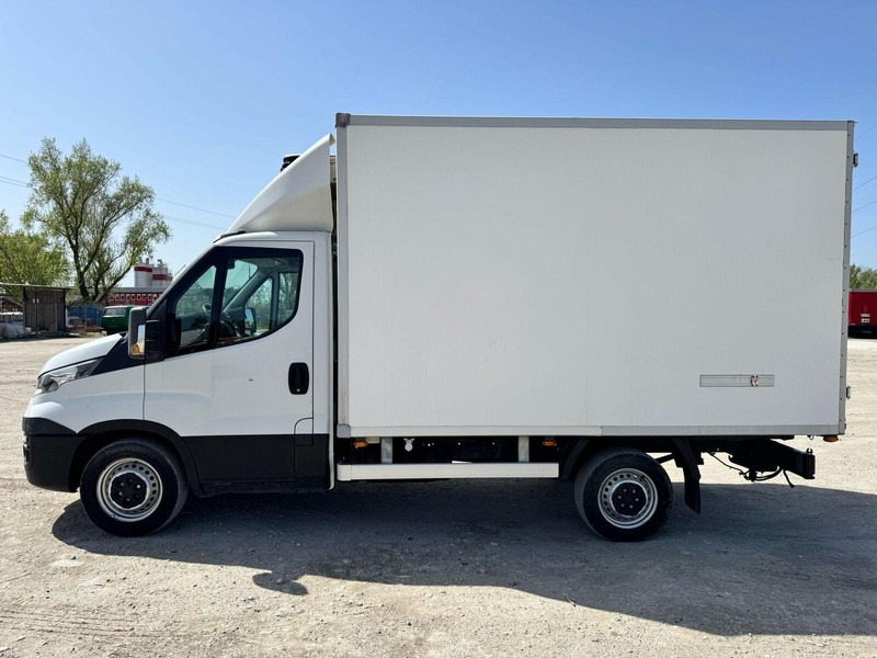 Iveco Daily 35-130 S - CARRIER XARIOS 350 Frigo - Utilitaire frigorifique: photos 5 Iveco Daily 35-130 S - CARRIER XARIOS 350 Frigo - Utilitaire frigorifique: photos 5