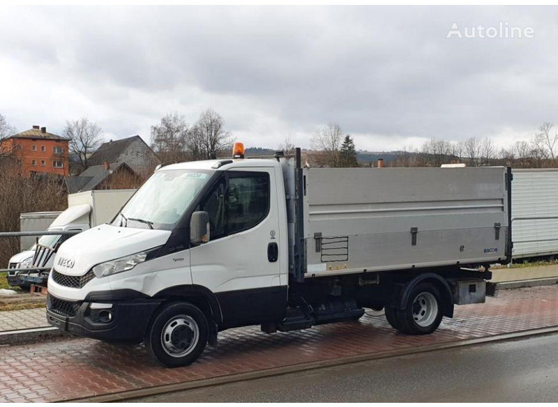 Iveco Daily 35c-14 3 way tipper BENZIN - Utilitaire benne: photos 2 Iveco Daily 35c-14 3 way tipper BENZIN - Utilitaire benne: photos 2