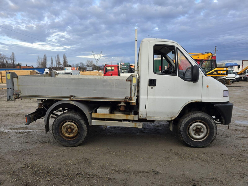 Iveco Scam SM 50 4x4 - 3 sided Tipper - Utilitaire benne: photos 4 Iveco Scam SM 50 4x4 - 3 sided Tipper - Utilitaire benne: photos 4