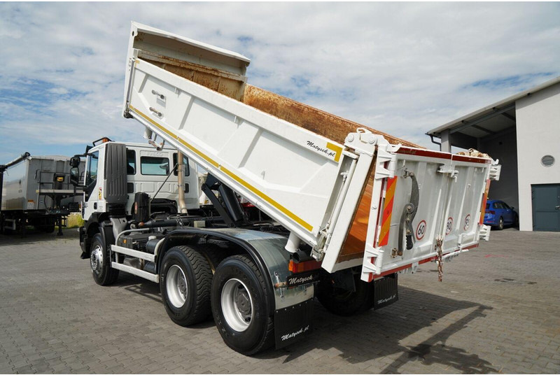 Iveco TRAKKER 360 - Camion benne: photos 4 Iveco TRAKKER 360 - Camion benne: photos 4