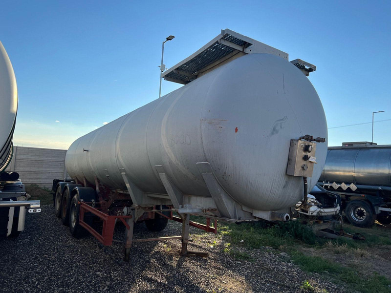 Kaiser FEM-KER - Semi-remorque citerne: photos 2 Kaiser FEM-KER - Semi-remorque citerne: photos 2